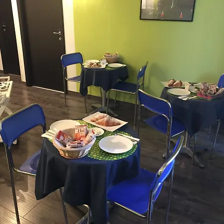 Oda ve Kahvaltı Almi